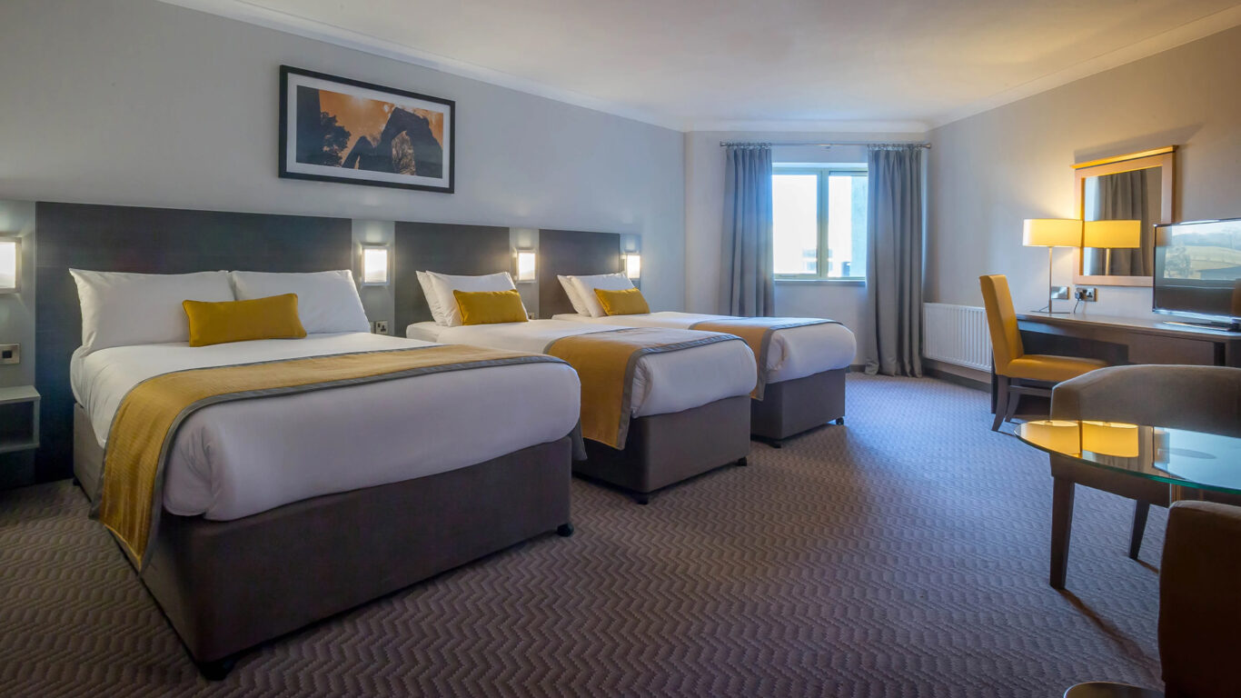 Triple-Room