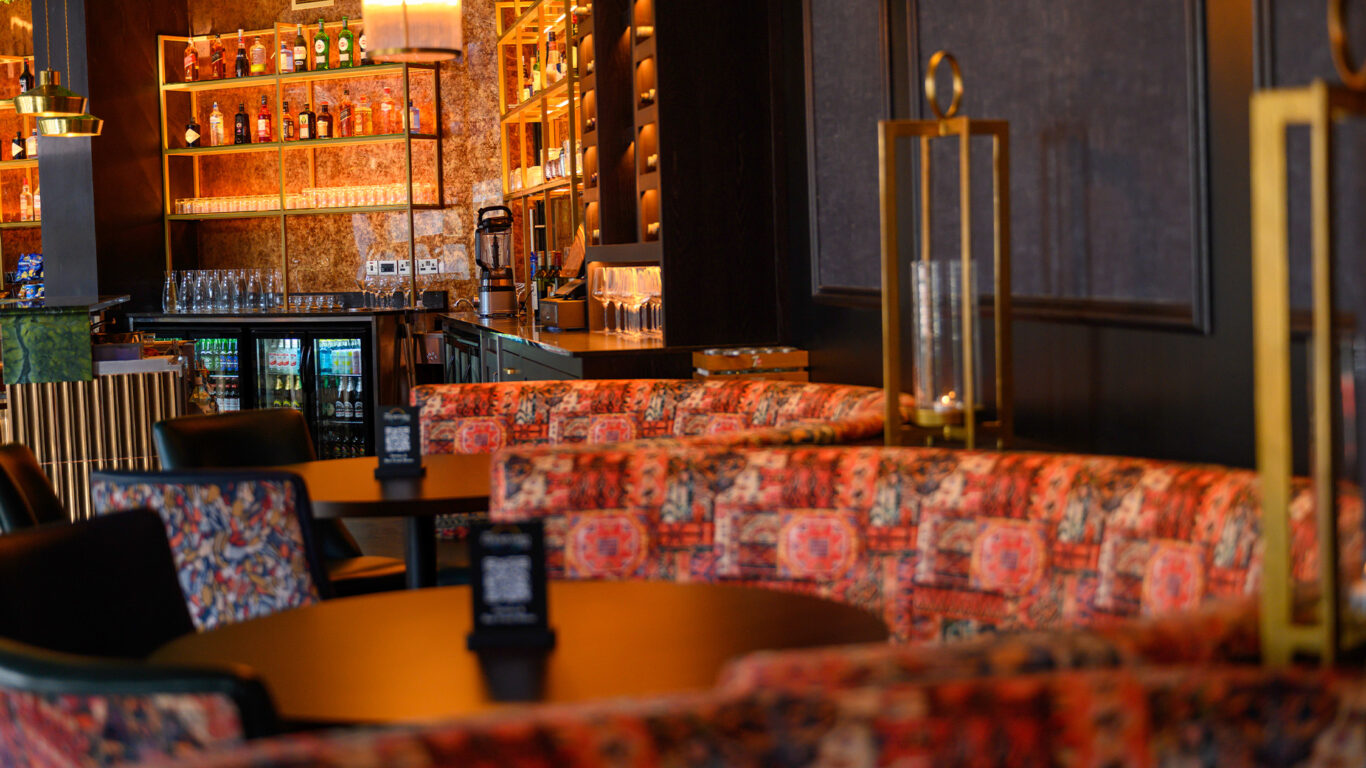 The-Courtyard-Bar-18