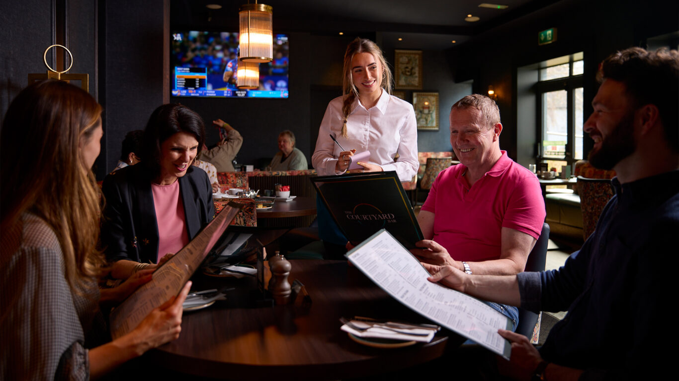 Courtyard-Bar-Dining