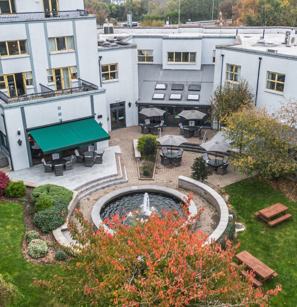 The Courtyard Bar | Restaurants in Wexford | Newtown Park Hotel